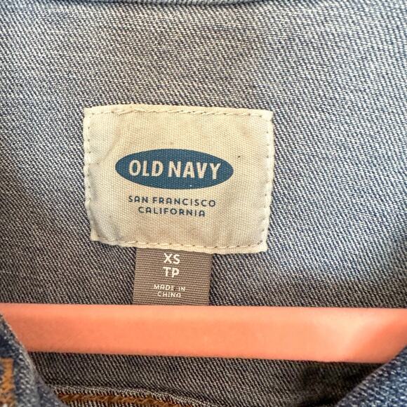 Classic Old Navy Jean Jacket XS Medium Wash - Picture 3 of 4